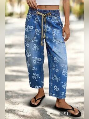 Elastic crop jeans with flowers patch pocket  drawstring mid-rise waist PS8-24